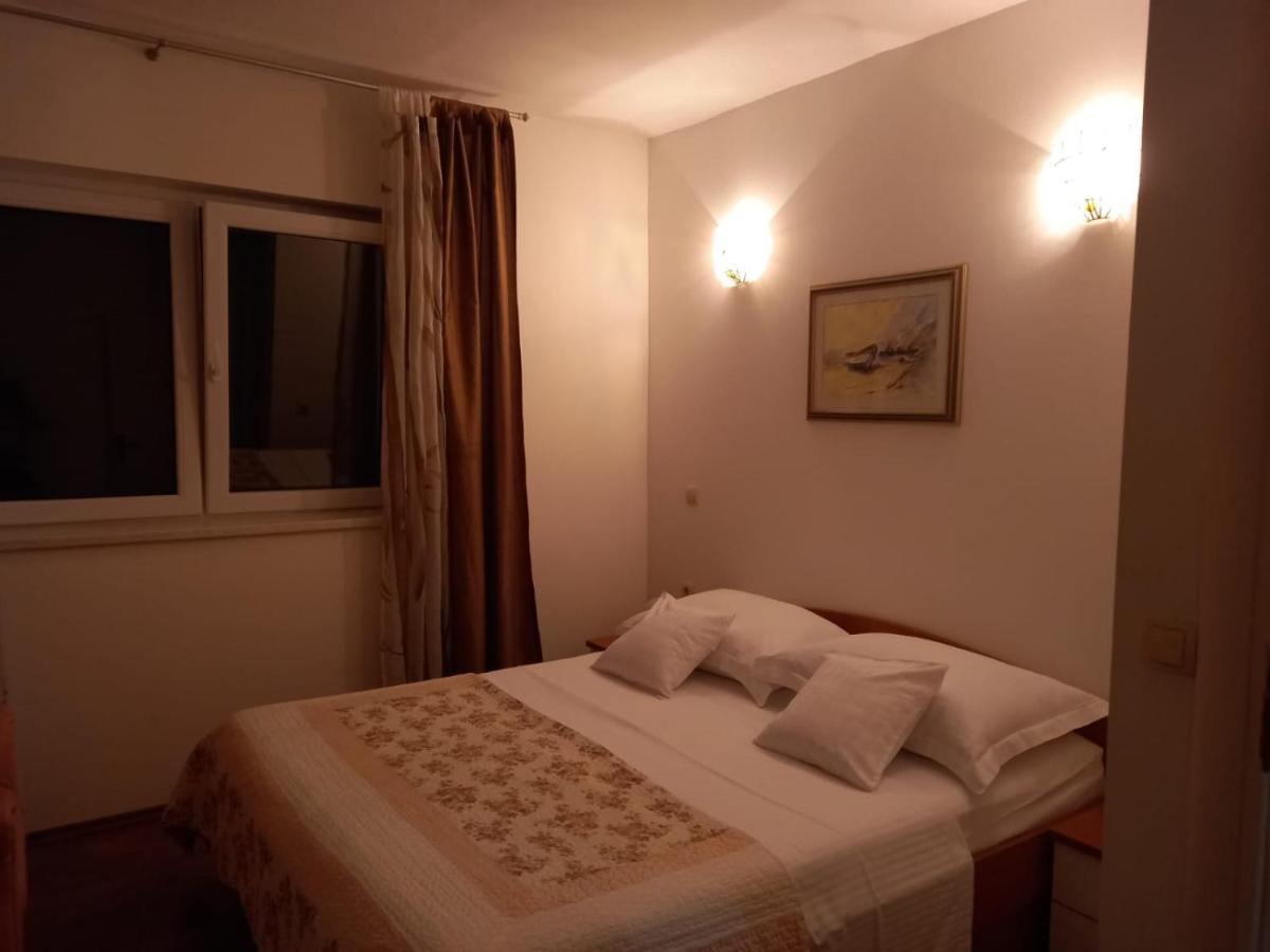 Apartamento Jelena Omiš Exterior foto