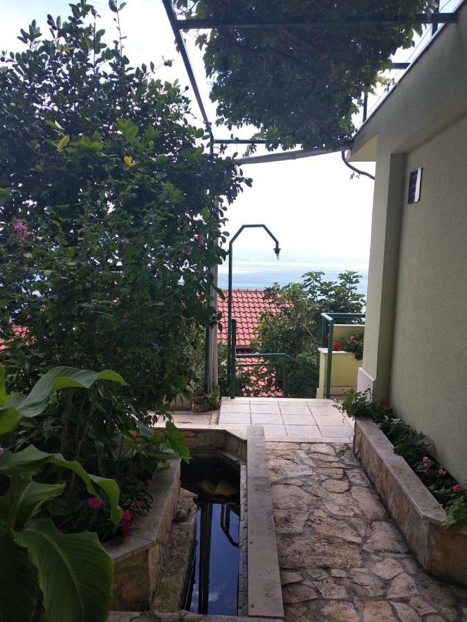 Apartamento Jelena Omiš Exterior foto